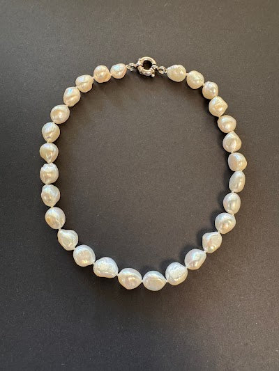 White baroque pearl necklace