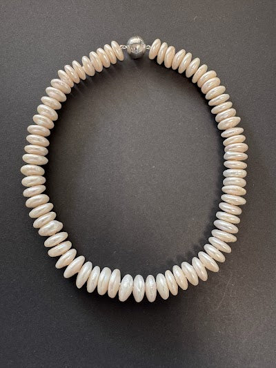 White 'stacked' coin pearl necklace