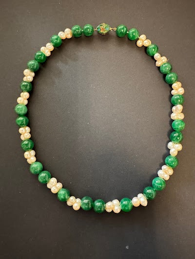 White pearl and jade green necklace