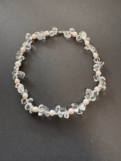 Creamy-white-hued pearl and clear quartz necklace