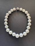 White (17-18mm) shell pearl necklace