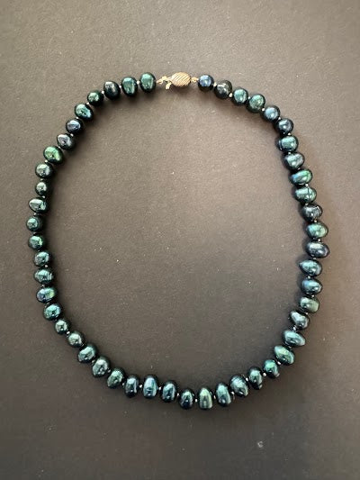Blue-green-hued pearl necklace