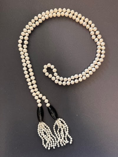 White pearl and black onyx lariat necklace