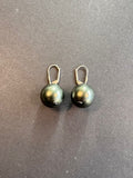 Black 16mm shell pearl earrings