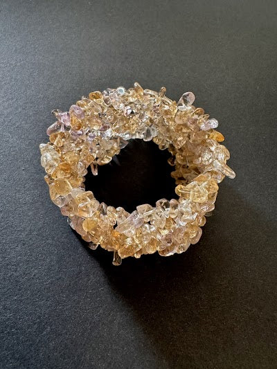 Golden-hued quartz stretch cuff bracelet