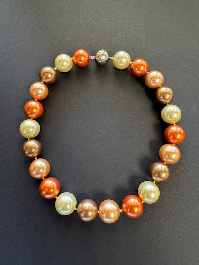 Orange and bronze (17-18mm) shell pearl necklace