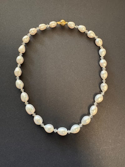 White pearl and clear faceted bead necklace