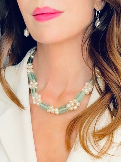 Clustered cream-hued pearl and green glass bead necklace
