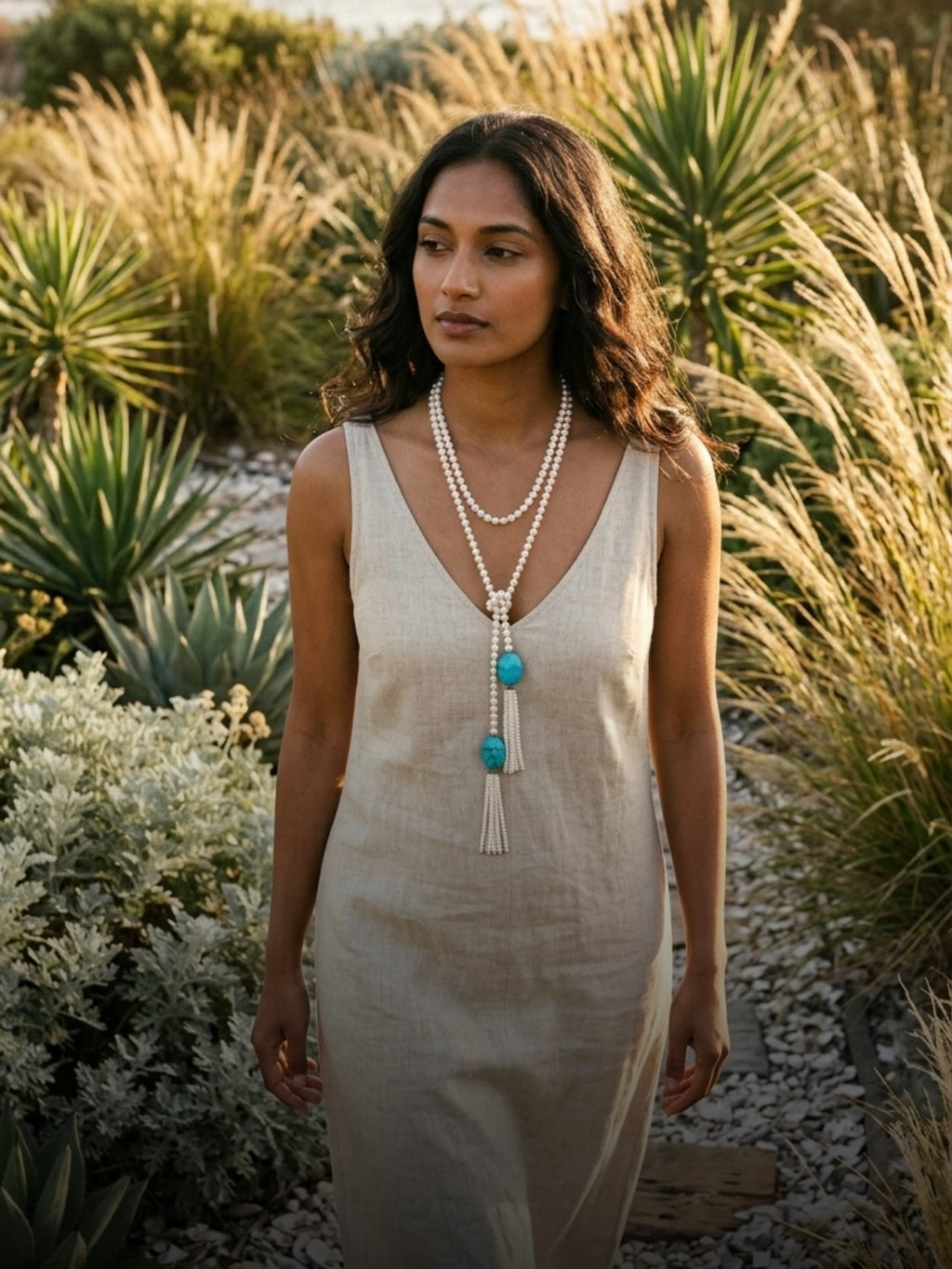 White pearl and heart-shaped jade lariat necklace